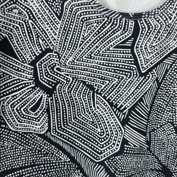 Lululemon Cool Racerback Dottie Tribe White & Black Tank Top 6 - Picture 3 of 9